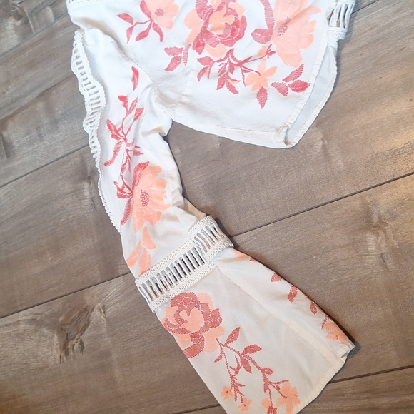 H&M Divided Crop Top - Picture 6 of 8